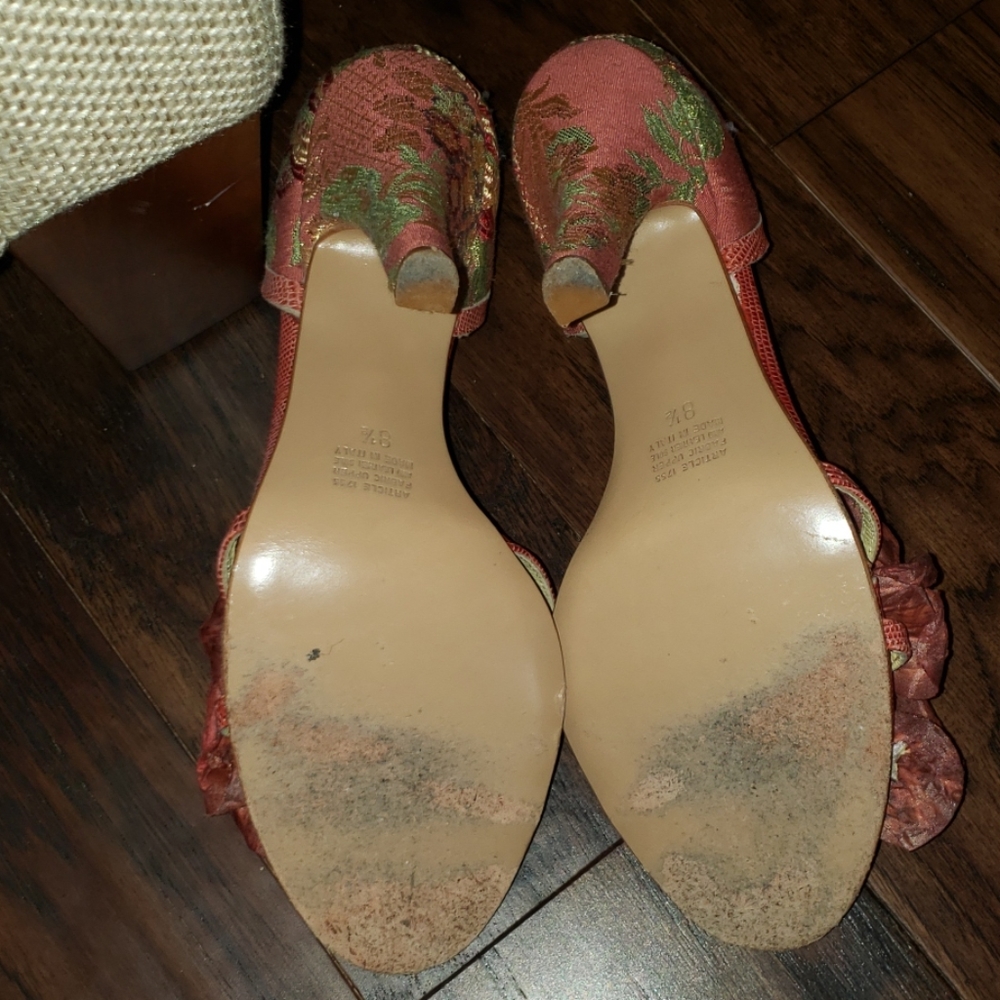 Shoes - Picture 3 of 3